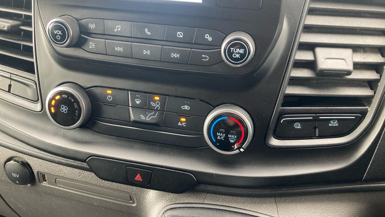 Ford Transit Custom 300 L1 Diesel Fwd 2.0 EcoBlue 105ps Low Roof Leader Van